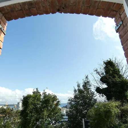 Cosy & Paisible, Belle Vue Sur La Rade Camfrout Apartment *